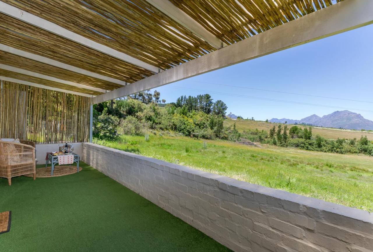 Вилла Wildlife Retreat On A Wine-Farm Стелленбос Экстерьер фото